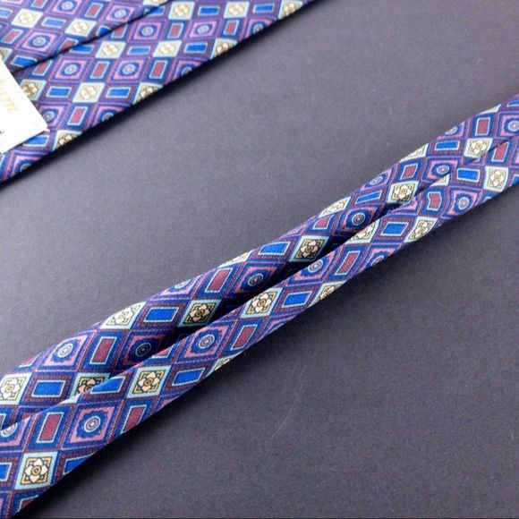 5 Brand Name Ties including Dior, Aquascutum, Vanderbilt, and The Met Museum - Picture 7 of 16